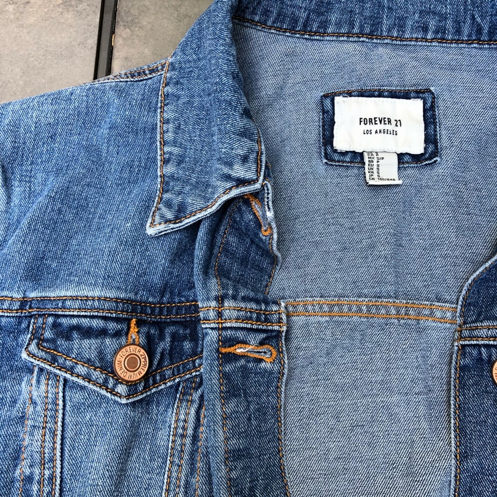 🦋Forever 21 Denim jacket